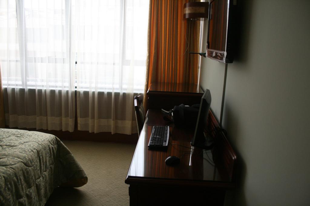 Oro 3* Lima