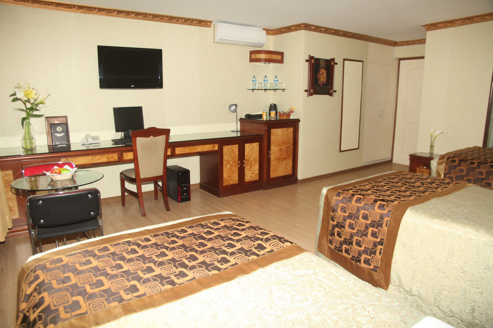 Hotel Oro 3*