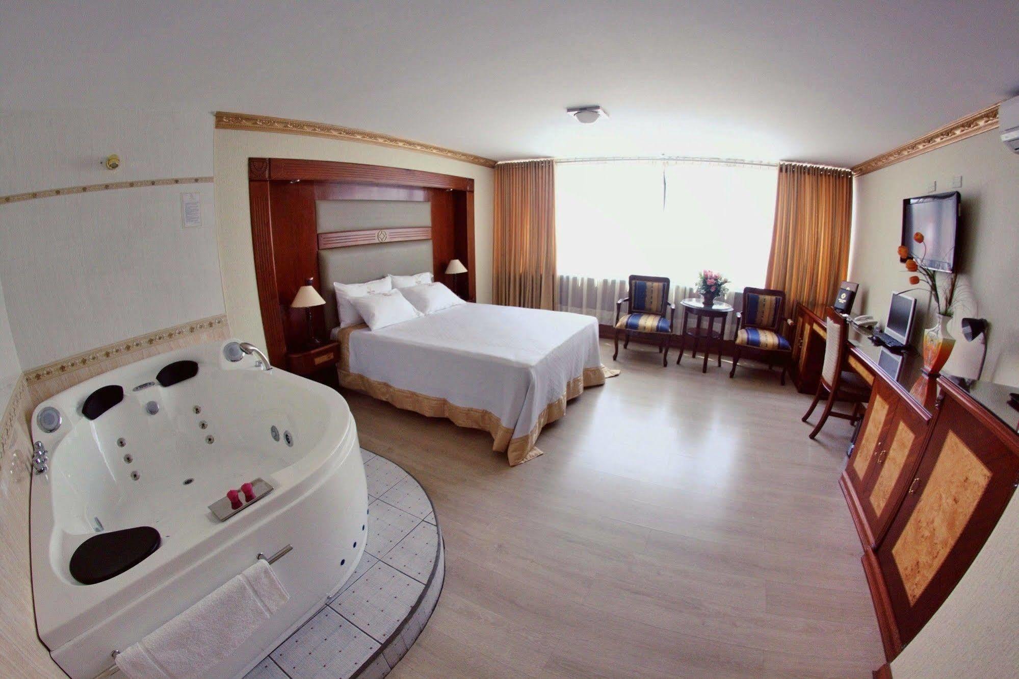 Oro 3* Lima