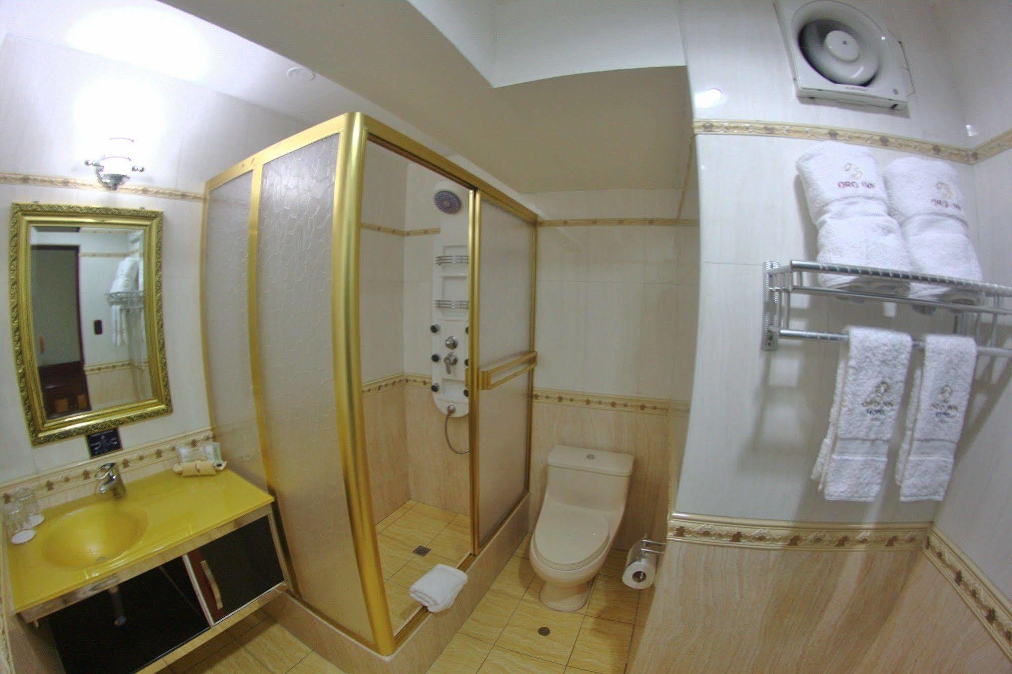Oro Hotel