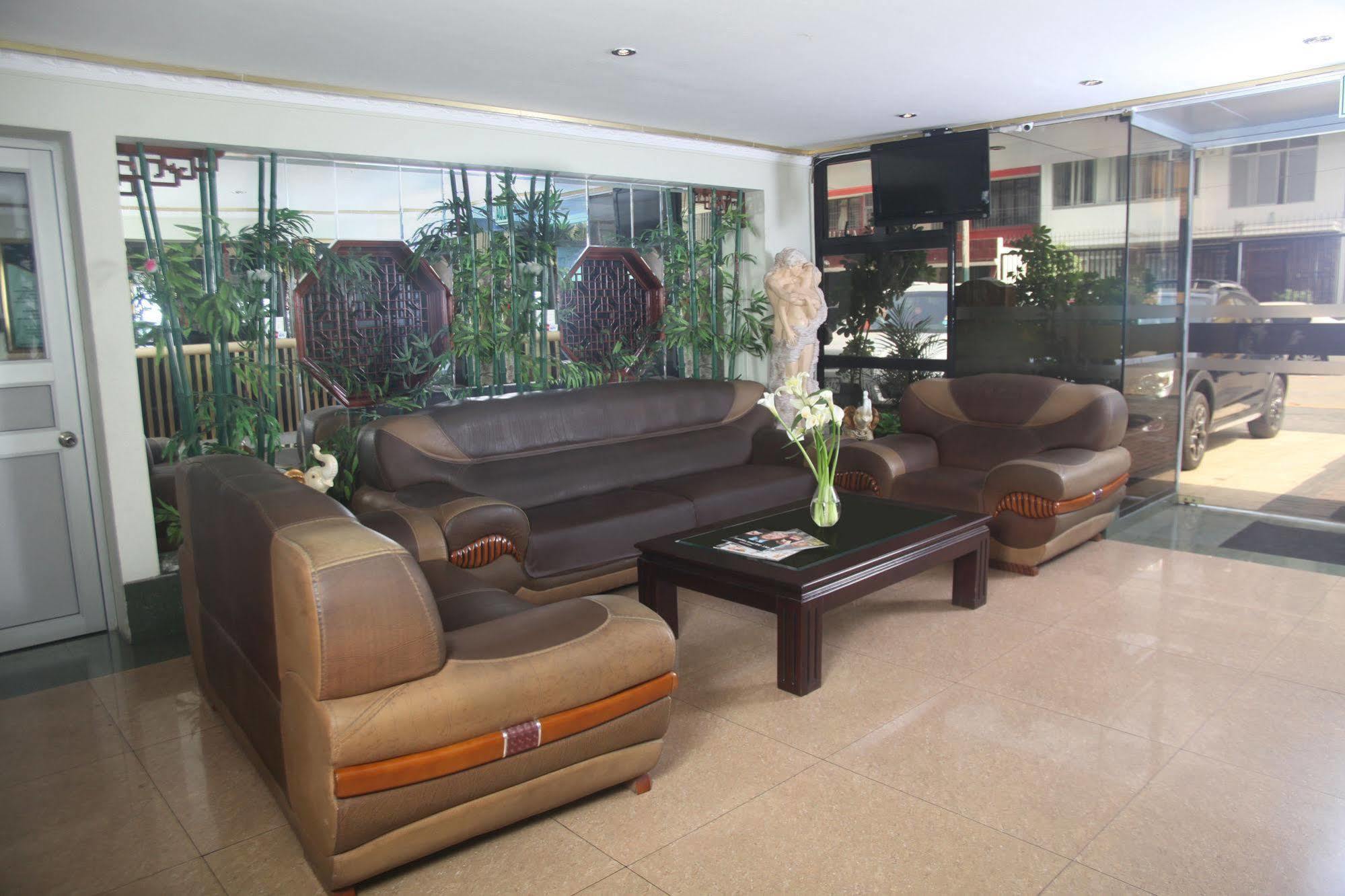 Hotel Oro 3*